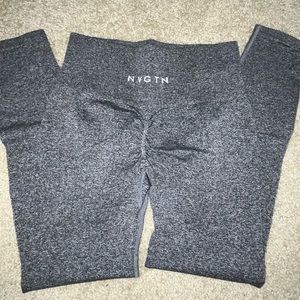 NVGTN scrunch leggings
